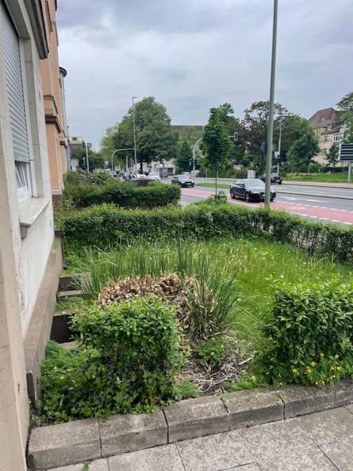 Onthepoint, Erdgeschoss, Abstellplatz Fuer Fahrraeder, City Und Innenhafen 5 Gehminuten!!! Duisburgo Exterior foto