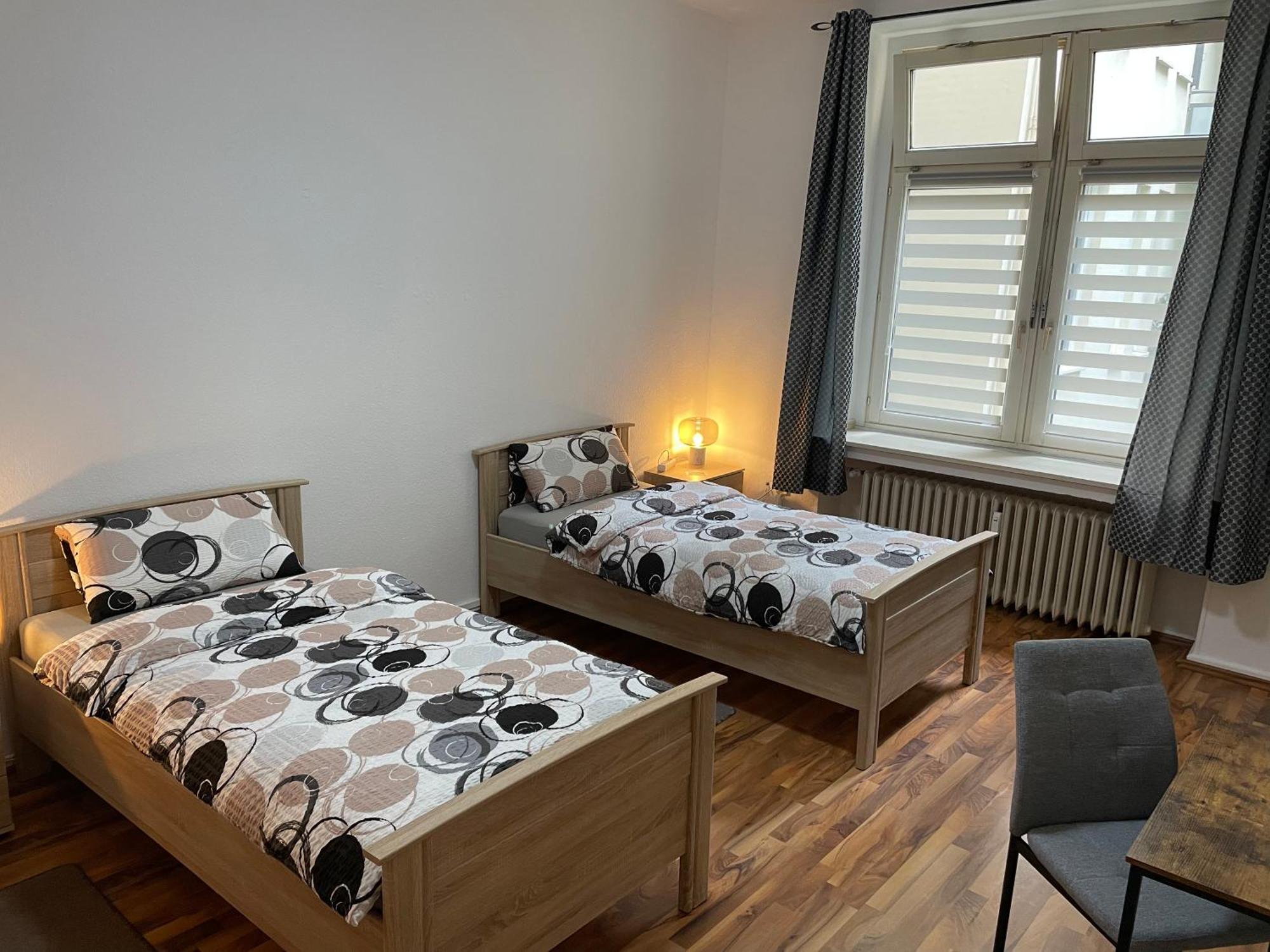 Onthepoint, Erdgeschoss, Abstellplatz Fuer Fahrraeder, City Und Innenhafen 5 Gehminuten!!! Duisburgo Exterior foto